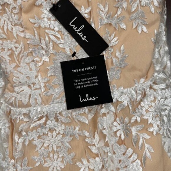 NWT Lulus Love Will Find A Way Peach Lace Strapless Maxi Dress - Picture 6 of 8